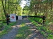 Photo d’un chemin d’accès forestier barré dans la forêt de Marlborough. Lorsque les barrières sont fermées, il est interdit de circuler à VTT ou au moyen d’un véhicule hors route.