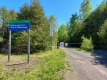 Photo d’un chemin d’accès forestier barré dans la forêt de Marlborough. Lorsque les barrières sont fermées, il est interdit de circuler à VTT ou au moyen d’un véhicule hors route.